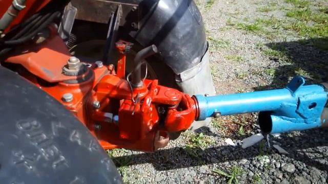 личинка трактора и прицепное из крестовины УАЗ смотреть онлайн