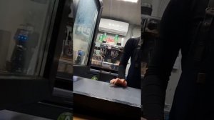 ПЕРЕКУС ТАКСИСТА НАШЁЛ ЧАЙ ☕ ГОВЯДИНА 🙀