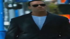широкий невский идёт