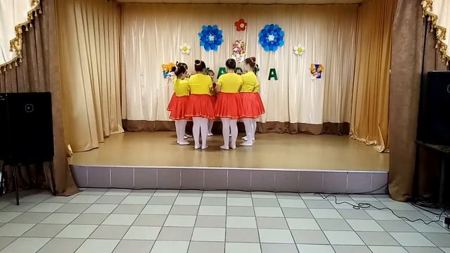 Танец "Пробуждение весны" Хореографический ансамбль эстрадного танца "Вдохновение". смотреть онлайн