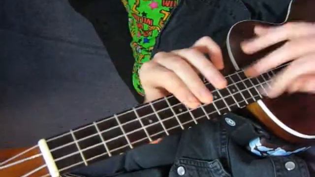 white room - tenor uke смотреть онлайн