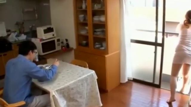 Mesum dengan tetangga kesepian paling HoT смотреть онлайн