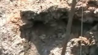 СМЕРТЕЛЬНЫЙ ПРЫЖОК . Турция . Прыжок в море с высоты 25 метров. смотреть онлайн