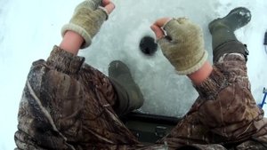 Ловля окуня зимой на Каме / Поиск окуня / Ловля окуня на мормышку / Perch fishing - выпуск №4