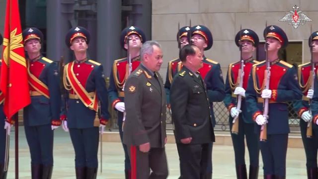 Делегация КНР прибыла в Москву и посетила Министерство обороны Российской Федерации