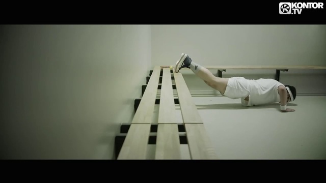 Armin van Buuren - Ping Pong (Official Video HD) - смотреть видео онлайн от «locoloco44» в хорошем качестве, опубликованное 1 декабря 2014 года в 1:31:42 00:03:48.