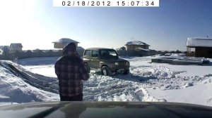 Kia Retona штурмует горку