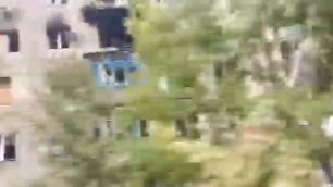 Видео из Авдеевки,за которую продолжаются бои.Нет ни одного целого здания.14 августа 2022.mp4