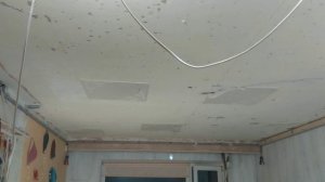 КАК СМОНТИРОВАТЬ ПОТОЛОК ЕСЛИ СТЕНЫ ТРОГАТЬ НЕЛЬЗЯ