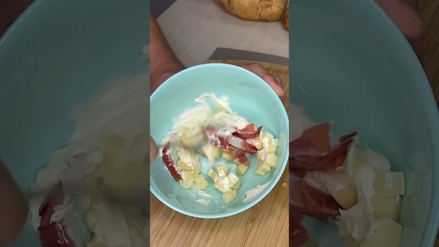 Картошка из крошки-картошки у тебя дома за 10 минут в микроволновке #рецепты #лайфхаки #картошка смотреть онлайн