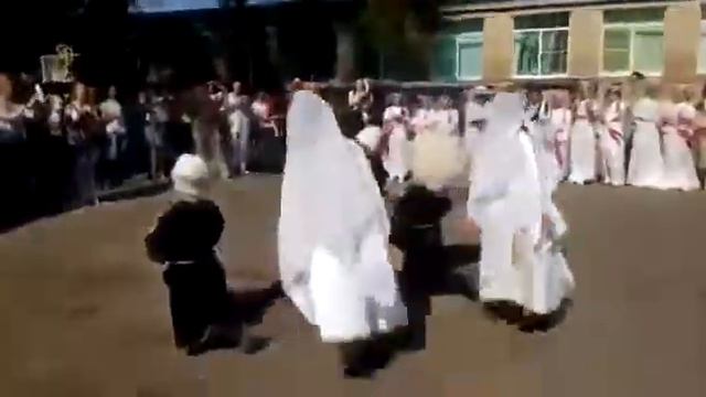 Школа номер 33 лицей 22сентября 4а (лизгинка) смотреть онлайн