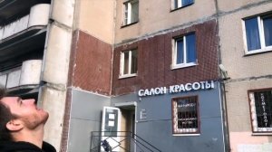 ПАРЕНЬ КРАСИВО СПЕЛ ПОД ОКНОМ!