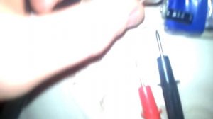 Сколько выдает вольт генератор из моторчика ?How many throw volt conventional motors as a generator