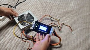 тестер для проверки блоков питания компьютера.