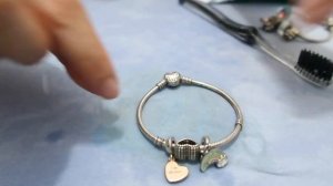 HOW TO CLEAN YOUR PANDORA BRACELET, EASIEST WAY | HOW TO CLEAN SILVER JEWELRIES #pandora #diy