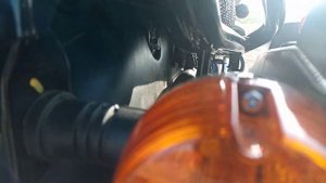 как правильно должны крепиться боковые кофры на баджаж боксера.