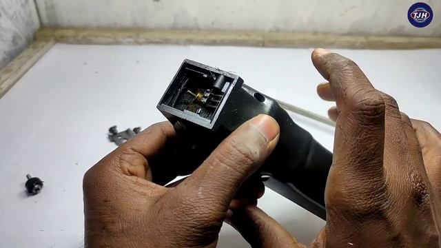 Hair trimmer machine repair at home || hair cutting machine blade setting || blade assembly смотреть онлайн