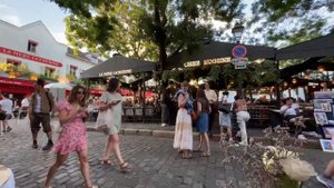 Париж-Добрый вечер, площадь Дю Тертр на Монмартре, атмосфера, прямая трансляция 17 июля 2023 г.