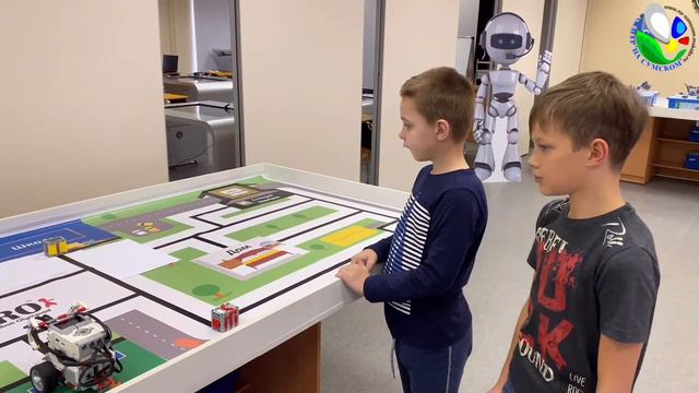 Чемпионат "KidsSkills", Центр внешкольной работы "На Сумском" Мобильная робототехник.