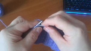 Узор с лицевой дорожкой спицами  Двусторонний