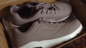 Skechers unboxing. | Memory Foam | Comfortable | Skechers Street LOS ANGELES |