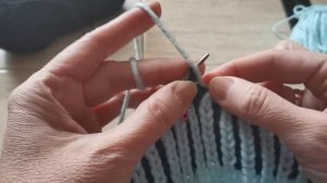 Мастер-Класс: Шапка с отворотом на обе стороны в технике Бриошь/подробно