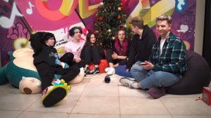 БУТЫЛОЧКА НА ПОЦЕЛУЙ ЧЕЛЛЕНДЖ! ** ЭТИ ЗАДАНИЯ СВЕЛИ НАС С УМА! *