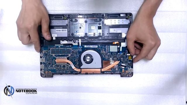 ASUS ZenBook 13 UX331U - Disassembly and cleaning смотреть онлайн