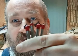 Китайцы прислали "игольчатые" фрезы. Пробую ими гравировать. Фрезером