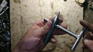 Хомутатель для проволочных жимков.Clamp for wire presses