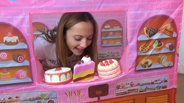 Настя и ИННА НЕ могут ПОДЕЛИТЬ Игрушки Косметику Комнату / Скетч от НЮСЯ ТВ смотреть онлайн