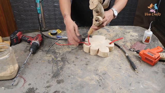 Make a Cactus-Shaped Night Light From Dried Bamboo Stump | Make Lamps From Recycled Materials