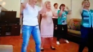 Флешмоб для пенсионеров ?