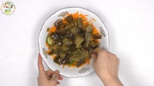 Открываю консервацию. Cалат из консервированных баклажанов