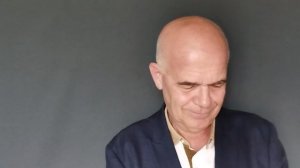 ПРОДАВЕЦ ВИНА Артемий Корочков