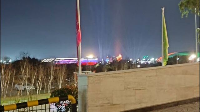 1-ый день в Сочи (с пересадкой) p.s.: мы очень долго искали наш отель..✌ смотреть онлайн