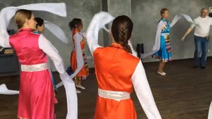 Тибетские радостные танцы Кайта на Международном Фестивале Yogaday, СПБ, май 2017