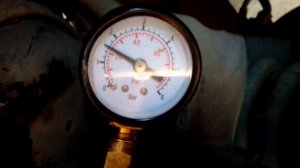 Замер давления двигателя мех. манометром