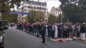 PRIÉRE DE RUE ET APPEL AU MEURTRE CORAN 9.36 CLICHY LA GARENNE (92) 22 SEPTEMBRE 2017