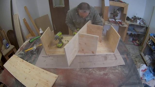 Вешалка для одежды своими руками - Clothes hanger with your own hands смотреть онлайн