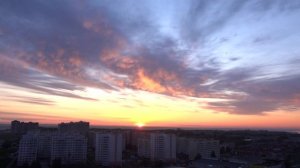 Восход Солнца Рассвет Необычные облака над городом Новочебоксарск лето 2020 релакс футажи