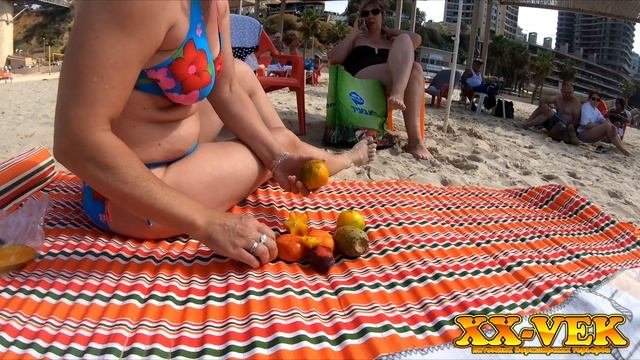 "Бритый кактус", карамболь и другие фрукты на пляже Нетании - Израиль 2018 смотреть онлайн