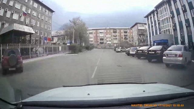 Едем по городу Улан-Удэ. ул. Гагарина - ул.Борсоева. 17 октября 2021. смотреть онлайн