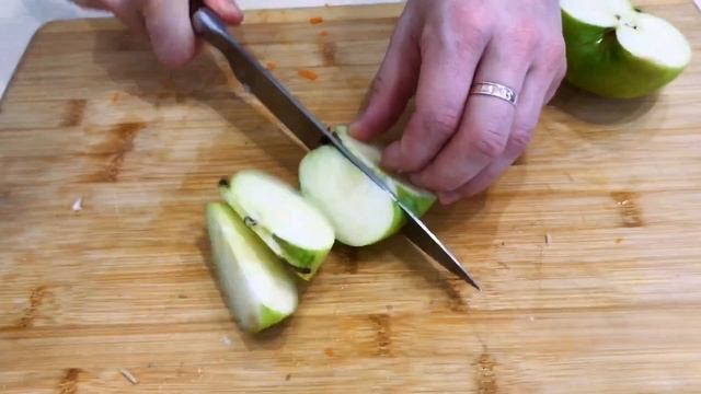 Свинина с квашеной капустой, тушеная в мультиварке Редмонд. Немецкая кухня.