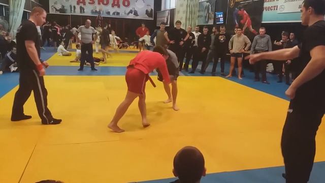 Влад Михайлишин (финал) турнир по борьбе САМБО смотреть онлайн