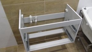 Размещение мебели и аксессуаров в ванной. Ремонт ванной комнаты под ключ, видео 6