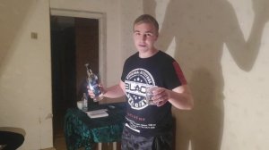 ВЫПИЛ ЛИТР ВОДКИ ЗАЛПОМ, НА 200 ПОДПИСЧИКОВ