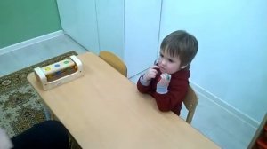 Занятие с ребенком с моторной алалией на начальном этапе логопедической коррекции