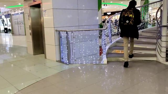 (Огромный поток людей) Панорамные Лифты OTIS 2000 2004 г. @ ТЦ Фестиваль смотреть онлайн