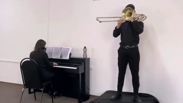 Э. Заксе - "Концертино" 1 часть. Омаров Диас смотреть онлайн